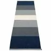 Pappelina Tappeto Kim 70 X 240 Cm, Blu Scuro 2 Pappelina Tappeto Kim 70 X 240 Cm, Blu Scuro -Vendite Tappeti 1Pappelina AK