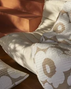 Marimekko Cuscino Unikko, 60 X 60 Cm, Beige - Bianco Naturale 7 Marimekko Cuscino Unikko, 60 X 60 Cm, Beige - Bianco Naturale -Vendite Tappeti 211101 MARIMEKKO 223 HOME 0306