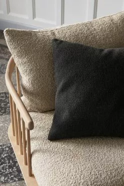 &Tradition Cuscino Collect Boucle SC30, 50 X 80 Cm, Slate -Vendite Tappeti ATD Retail 2021 Collect Boucle Cushion SC28 Fly SC1