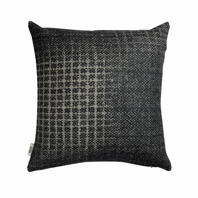 Røros Tweed Cuscino Bernadette, 50 X 50 Cm, Grigio Scuro - Grigio Chiaro 3 Røros Tweed Cuscino Bernadette, 50 X 50 Cm, Grigio Scuro - Grigio Chiaro