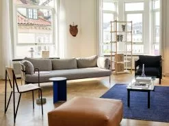 Hay Tappeto Kelim Moiré, Blu 13 Hay Tappeto Kelim Moiré, Blu -Vendite Tappeti CAN 3 seater Ruskin 33 alu frame natural outer canvas black strap Moire Kelim blue Petit Standard matt lacquered oak veneer seat and back black powder coated steel base