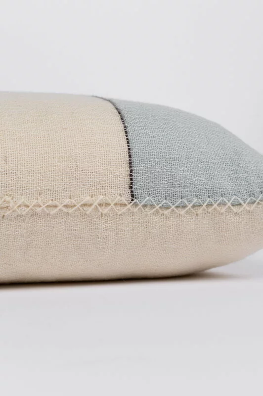 Tikau Cuscino Block, 45 X 60 Cm, Blu - Righe Nere 8 Tikau Cuscino Block, 45 X 60 Cm, Blu - Righe Nere - immagine 6