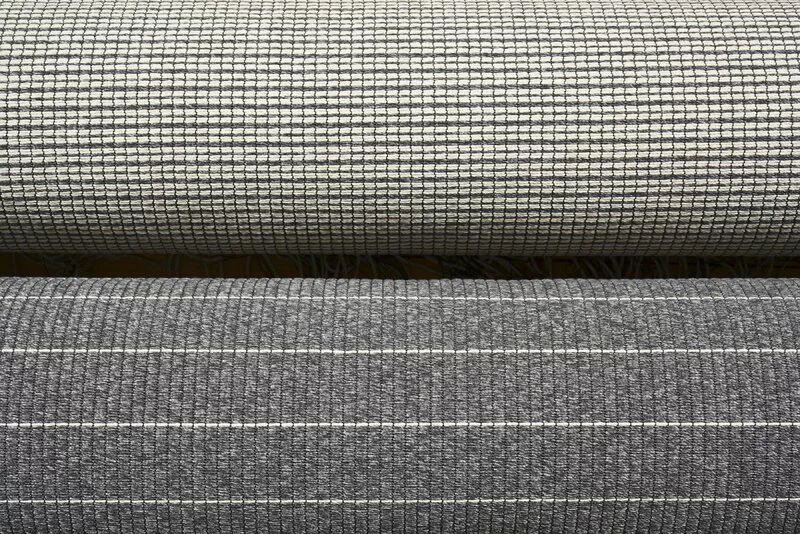Woodnotes Tappeto Grain In-Out, Grigio Melange - Sabbia Chiara 6 Woodnotes Tappeto Grain In-Out, Grigio Melange - Sabbia Chiara - immagine 4