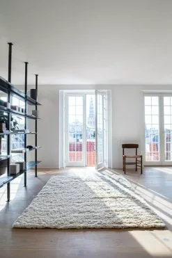 Massimo Copenhagen Tappeto Rya, Crema 11 Massimo Copenhagen Tappeto Rya, Crema -Vendite Tappeti Massimocopenhagen RYA cream environment HR role