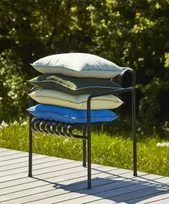 Hay Cuscino Outline 50 X 50 Cm, Grey Blue -Vendite Tappeti Outline Cushion family Palissade Dining Armchair anthracite