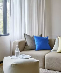 Hay Cuscino Outline 50 X 50 Cm, Lemon Sorbet 9 Hay Cuscino Outline 50 X 50 Cm, Lemon Sorbet -Vendite Tappeti Pouf warm grey Mags 3 Seater comb 1 Hallingdal 220 Plica Sprinkle cream Outline Cushion vivid blue Ellipse Tray light grey 1