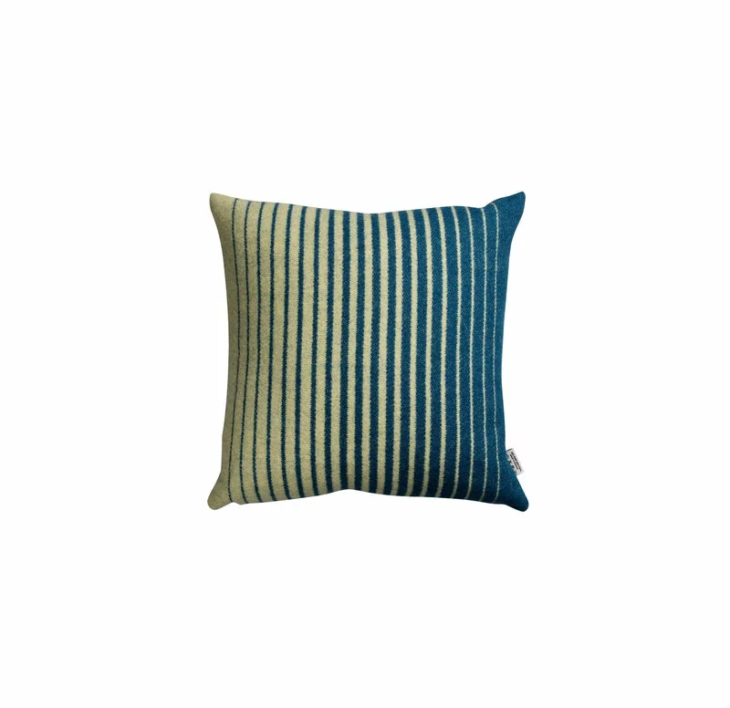 Røros Tweed Cuscino Åsmund Gradient, 50 X 50 Cm, Giallo - Blu 4 Røros Tweed Cuscino Åsmund Gradient, 50 X 50 Cm, Giallo - Blu - immagine 2