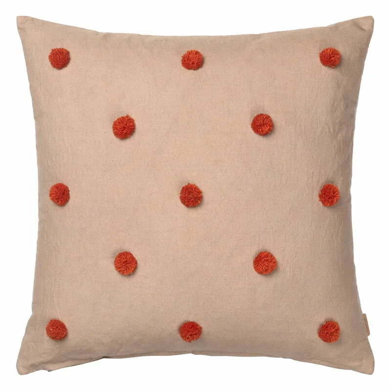 Ferm LIVING Cuscino Taftato Dot, Beige - Rosso 3 Ferm LIVING Cuscino Taftato Dot, Beige - Rosso