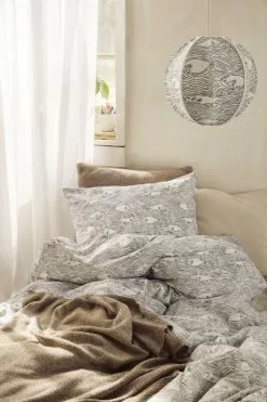 Ferm LIVING Cuscino Stream, Bianco Naturale -Vendite Tappeti fermLIVING StreamBedding image 2