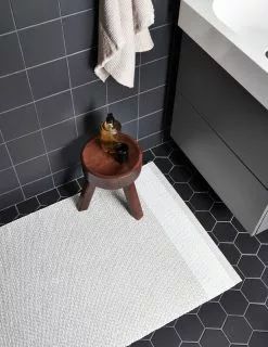 Pappelina Tappeto Edit, 70 X 200, Grigio Fossile -Vendite Tappeti pappelina edit fossil bathroom creative