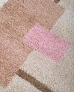 Woven Works Tappeto Patch 01 -Vendite Tappeti patch 01 wool shaggy rug detail photo 1