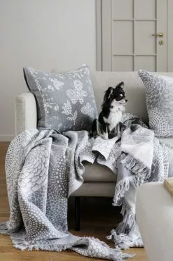 Lapuan Kankurit Fodera Per Cuscino Aamos, 45 X 45 Cm, Bianco - Grigio -Vendite Tappeti ruut cushion cover and blanket and aamos cushion cover 28129